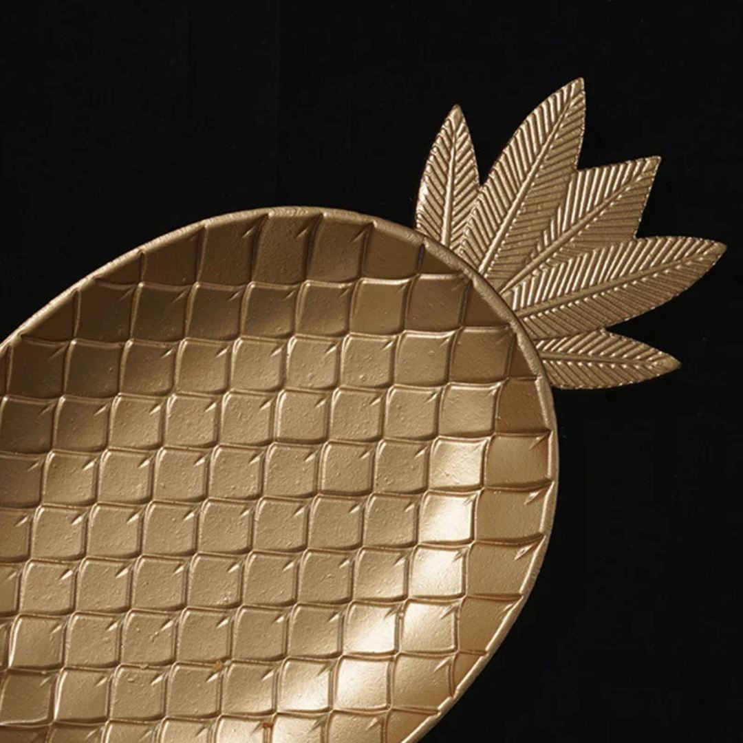 Bandeja de Madeira Abacaxi Dourado - Elegância Funcional Mesa Posta020 Cozinha com Estilo