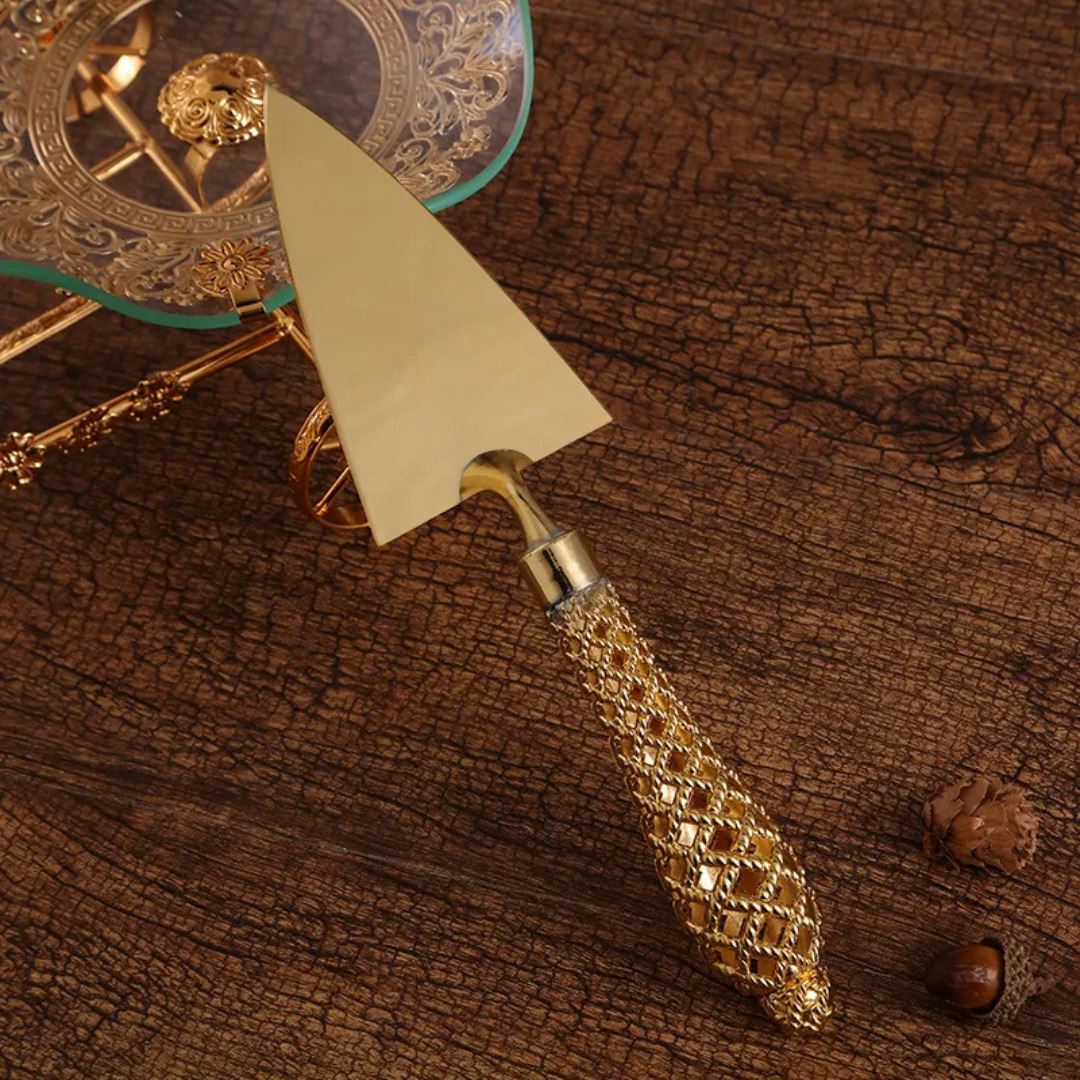 Kit de Facas Douradas para Bolo - Elegância para sua Mesa Mesa Posta037 Cozinha com Estilo