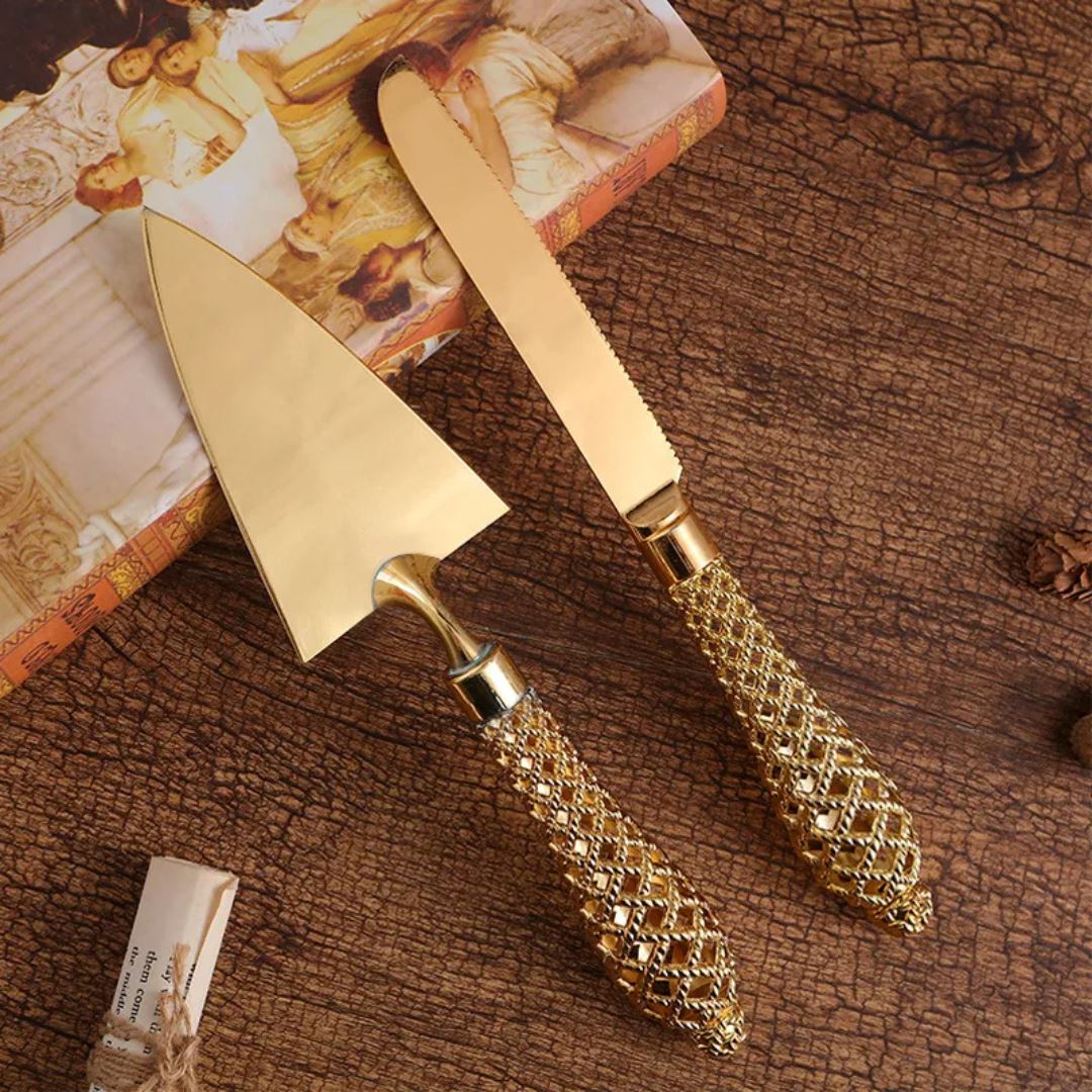 Kit de Facas Douradas para Bolo - Elegância para sua Mesa Mesa Posta037 Cozinha com Estilo