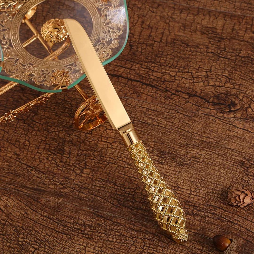 Kit de Facas Douradas para Bolo - Elegância para sua Mesa Mesa Posta037 Cozinha com Estilo