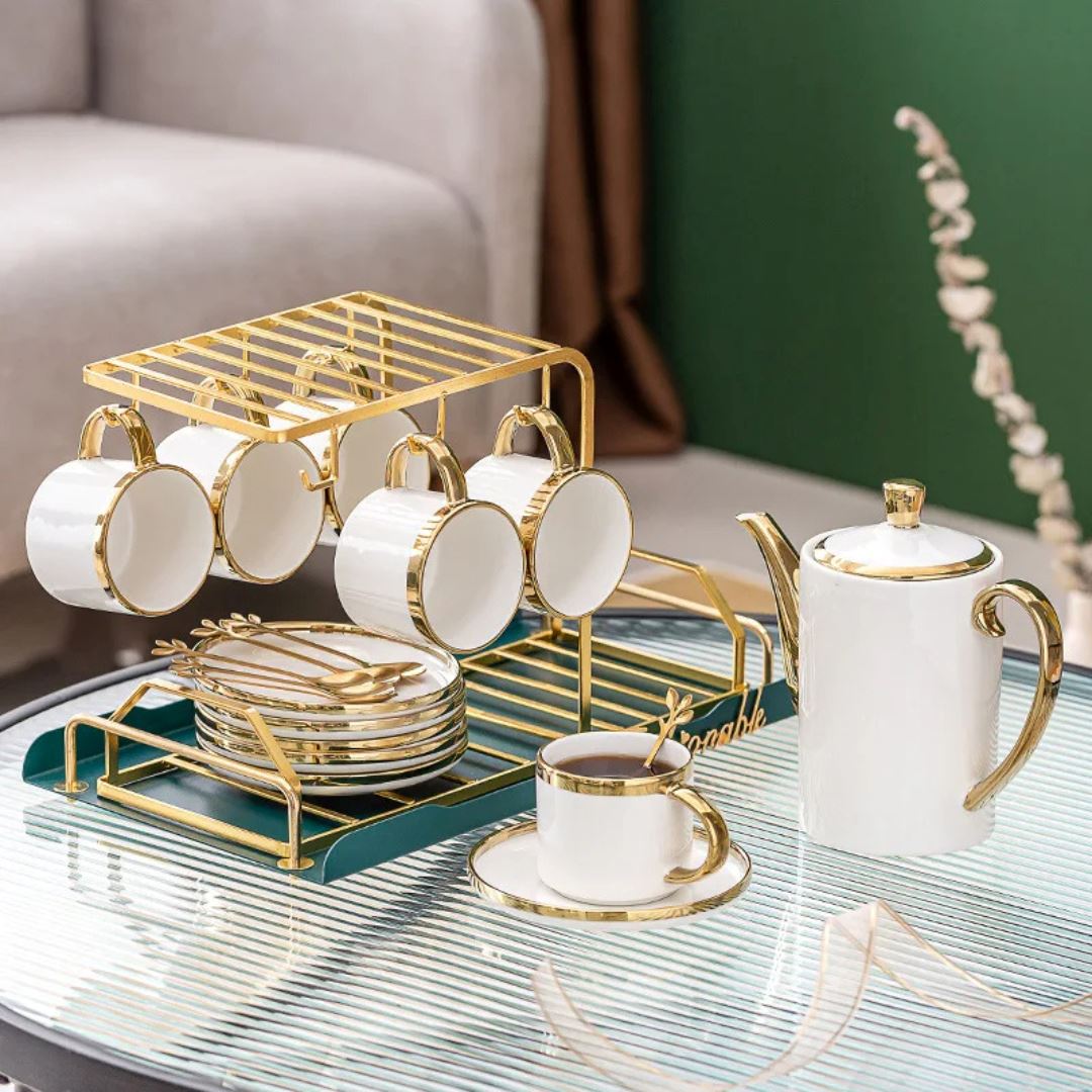 Conjunto de Xícaras Luxuoso com Detalhes em Dourado - Elegância em Porcelana Linha Premium015 Cozinha com Estilo 