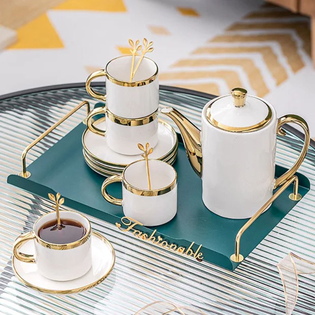 Conjunto de Xícaras Luxuoso com Detalhes em Dourado - Elegância em Porcelana Linha Premium015 Cozinha com Estilo 