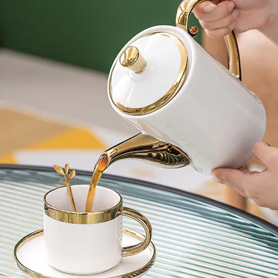 Conjunto de Xícaras Luxuoso com Detalhes em Dourado - Elegância em Porcelana Linha Premium015 Cozinha com Estilo 