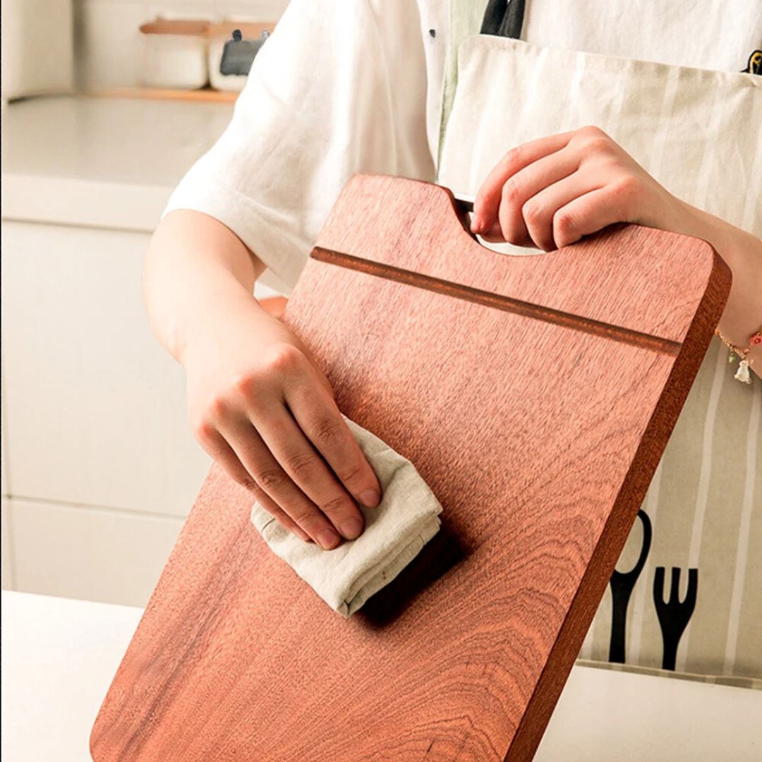 Tábua de Corte em Madeira Maciça - Elegância na Cozinha Cozinha com Estilo 